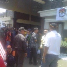 Ratusan Pendukung Kandidat Hadiri Proses Rekapitulasi Suara
