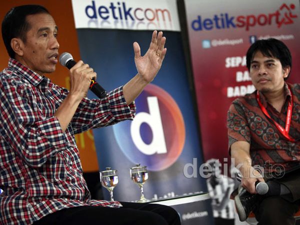 Jokowi Live Chat di detikcom