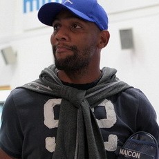 Maicon Diyakini Akan Bersinar di City