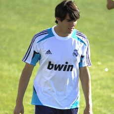 Kaka Tetap di Madrid, Pastore Urung Main Bareng Idolanya