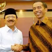  Jokowi Pamerkan 2 Kartu Sakti di Depan Foke