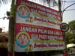 Jelang Putaran Dua, Spanduk Nyleneh Cagub Nomor 7 Kembali Muncul