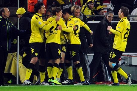 Dortmund Butuh Menang dari Ajax