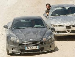 Aston Martin Tunggangan James Bond Dilelang