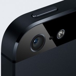 Pendiri Apple Berharap Jepretan iPhone 5 Kalahkan Galaxy S III