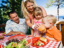 Porsi Makan Anak Pengaruhi Tumbuh Kembangnya
