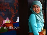 Sarah Sandra, Sang Mojang Bandung