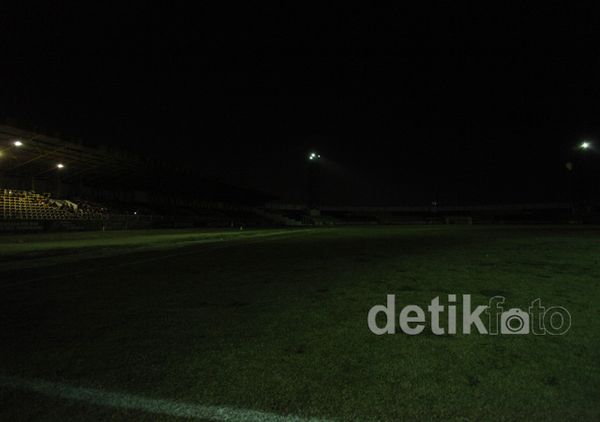 Mati Lampu Warnai Pertandingan Jateng vs Jambi