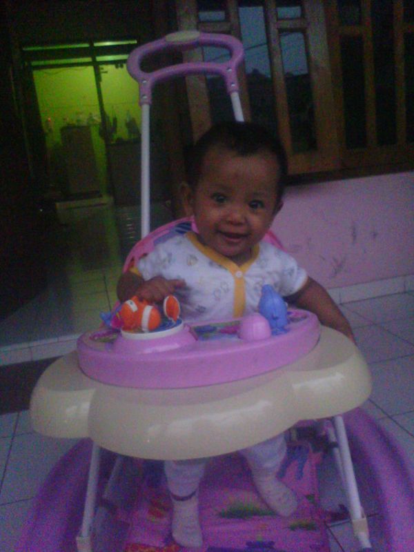 Amalia Andini, 9 Bulan, Perempuan