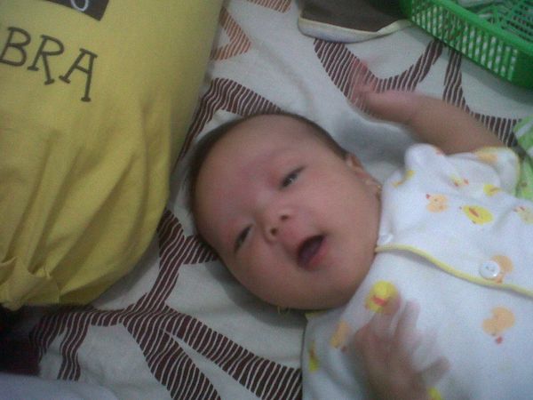 Azkania Azmi, 2 Bulan, Perempuan