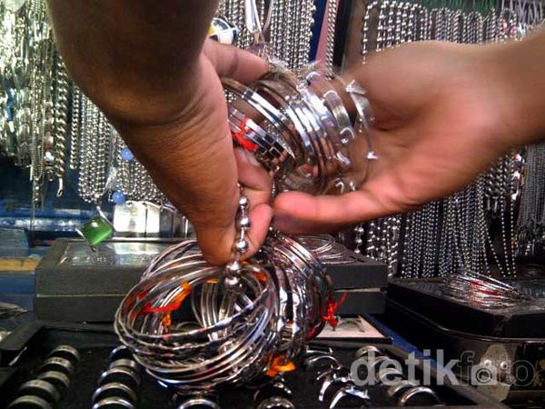 Rongsokan Sekutu Pembawa Rezeki Rongsokan Sekutu Pembawa Rezeki