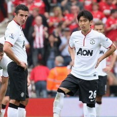 Van Persie & Kagawa Fit, Siap Dimainkan Lawan Wigan