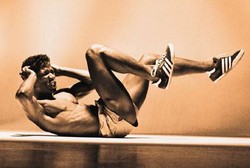 Sit-up VS Crunch: Mana yang Lebih Ampuh Kecilkan Perut?