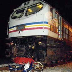 Nekat Terobos Palang, Gadis Tewas Terseret KA Sejauh 100 Meter