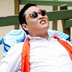 Psy Clubbing Bareng Usher dan Scooter Braun