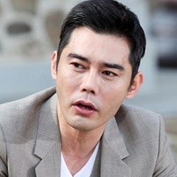 Juri Koreas Next Top Model Ditemukan Tewas di Rumahnya