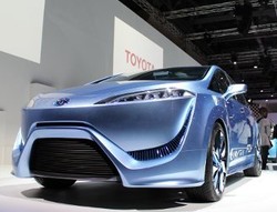 3 Tahun Lagi, Tinja Jadi Bahan Bakar Mobil