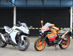 Kawasaki Ninja 250 Vs Honda CBR250R