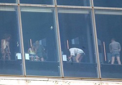 Ups! Toilet di Hotel Ini Kelihatan dari Jalan