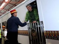 SBY Kembali ke Jakarta Pakai Kereta