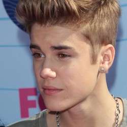 Justin Bieber Ngaku Ditawari Main Film Fifty Shades of Grey