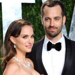 Natalie Portman & Benjamin Millipied Ajak Anak Bulan Madu