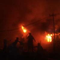 4 Jam Berlalu, Pasar Turi Lama Masih Membara