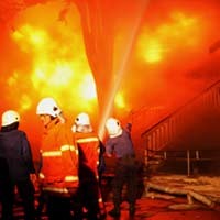 Walikota Turun ke Lokasi Kebakaran Pasar Turi Lama