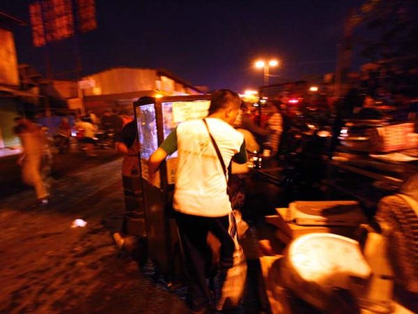 Kepanikan Pedagang Pasar Turi Lama