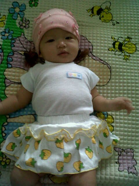 Carla Clementine Shumarko, 5 Bulan, Perempuan