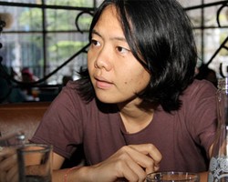 Evelyn Pritt, Berani Foto Menantang Bahaya Demi Profesionalisme