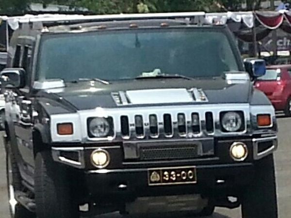 Hummer H2 Berpelat Dinas Polisi