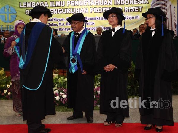 LIPI Kukuhkan 3 Profesor Riset Baru