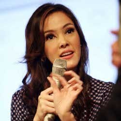 Jadi Duta Taiwan Excellence 2012 Lagi, Cathy Sharon Kenalkan Kebaya