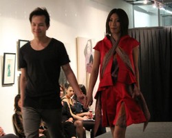 Wow, Ada Kompetisi Rancang Batik Encim di Australia