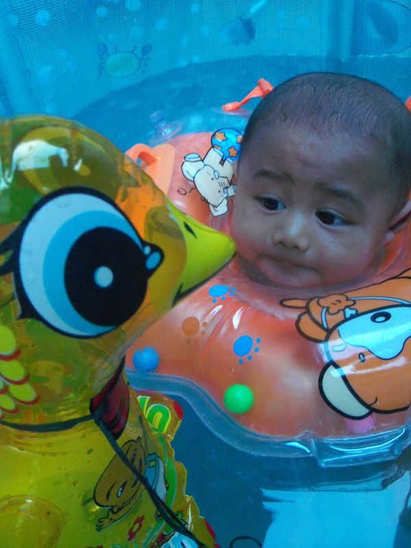 Najih Gibran Abdullah, 6 Bulan, Lelaki
