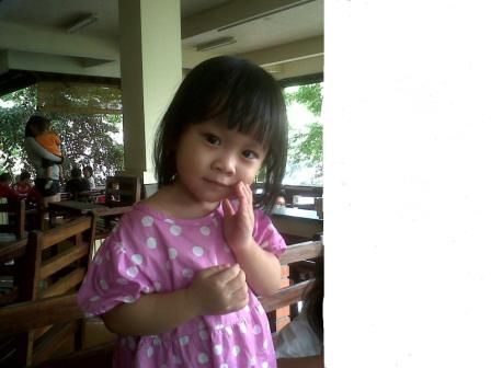 Veronica Rosaline Mardjuki, 2,5 Tahun, Perempuan