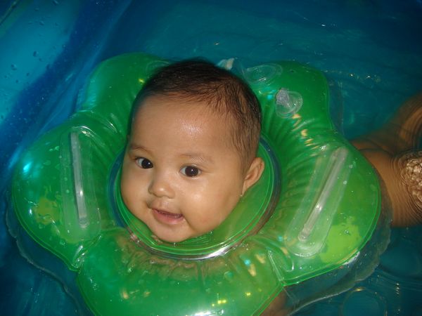 Natania Luna Hakim, 4 Bulan, Perempuan