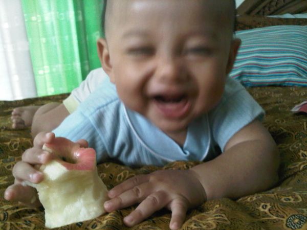 Arya Dewantara Willianto, 6 Bulan, Lelaki