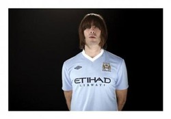 Liam Gallagher Ditegur Polisi Saat Pertandingan Manchester City vs Real Madrid