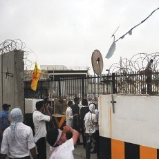 Bakar Bendera AS, Demonstran Pakistan Tewas karena Hirup Asap