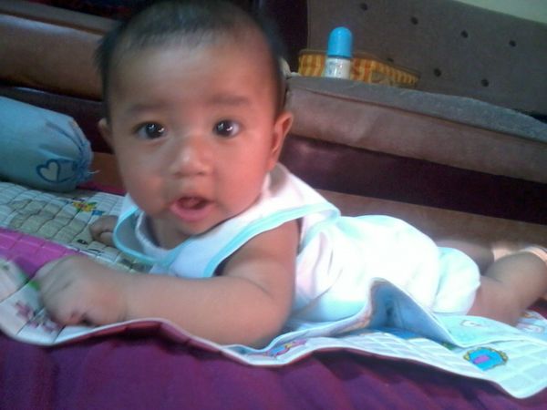 Albertus Gabriel Jonathan, 5 Bulan, Lelaki