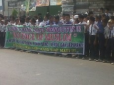 Ratusan Santri Majalengka Demo Innocence of Muslims: Itu Film Sampah!