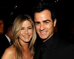 Jennifer Aniston Larang Sang Ibu Datang ke Pernikahannya