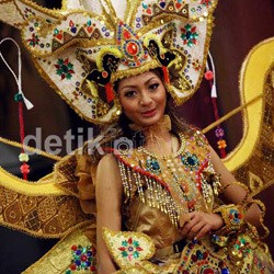 Liza Elly Siap Berlaga di Miss International 2012