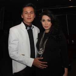 Andhika & Ussy Sulistiawaty Rilis Lagu Ciptaan Pasha Ungu