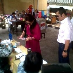 Mayangsari Tak Dukung Foke Maupun Jokowi