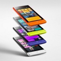 2 Ponsel Windows 8 HTC Saingi Lumia 920 