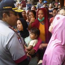 Pedagang Desak Kapolda Jatim Usut Tuntas Kebakaran Pasar Turi Lama