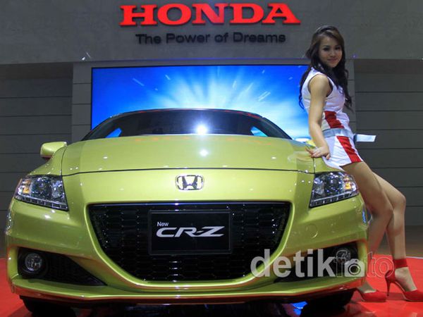 Honda CR-Z Debut di Publik